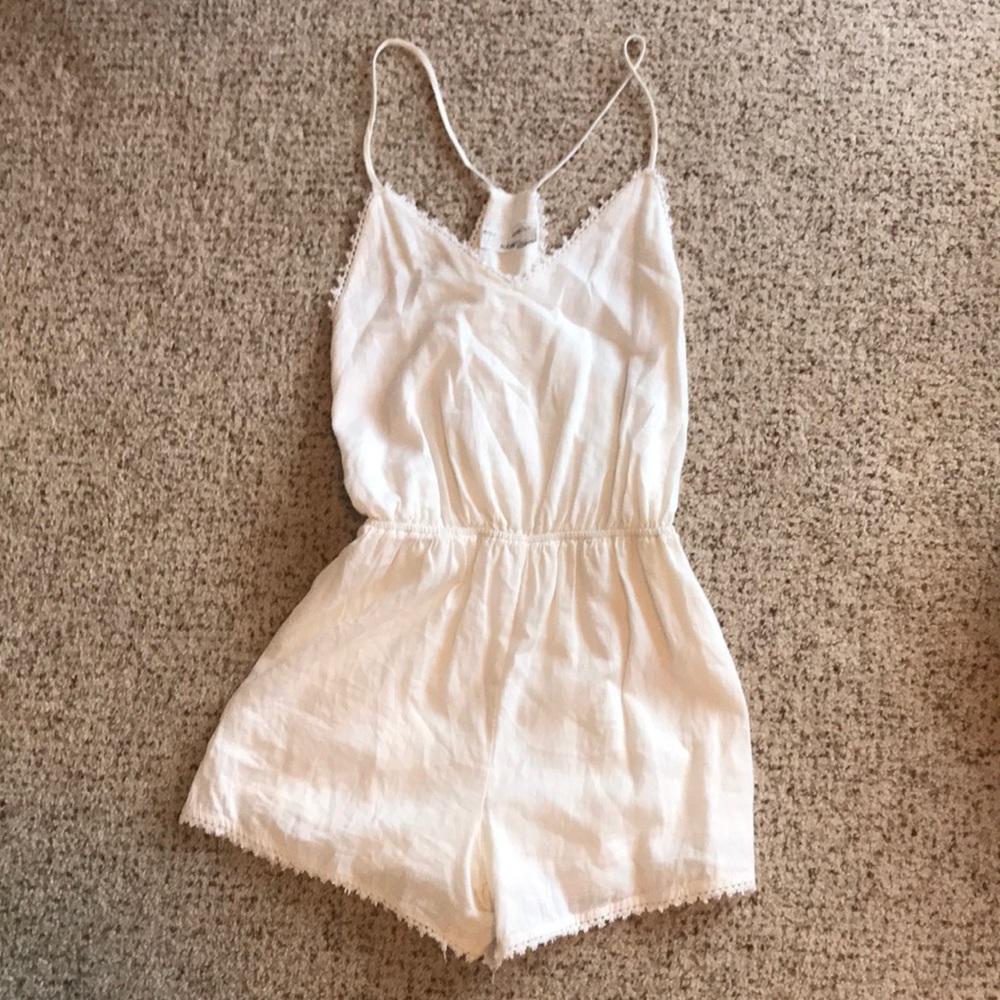 Cream romper